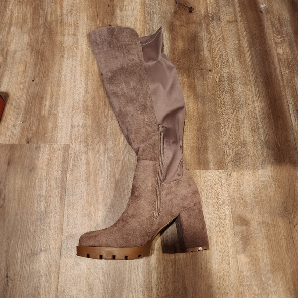 Taupe thigh high women's heel boots - Picture 4 of 5